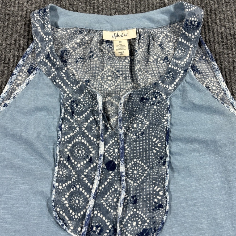 Style & Co Tank Top Women Size M Blue Medallion Print Split Neck Tie Front
